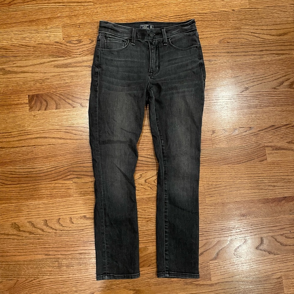 Abercrombie & Fitch Super Skinny Jeans